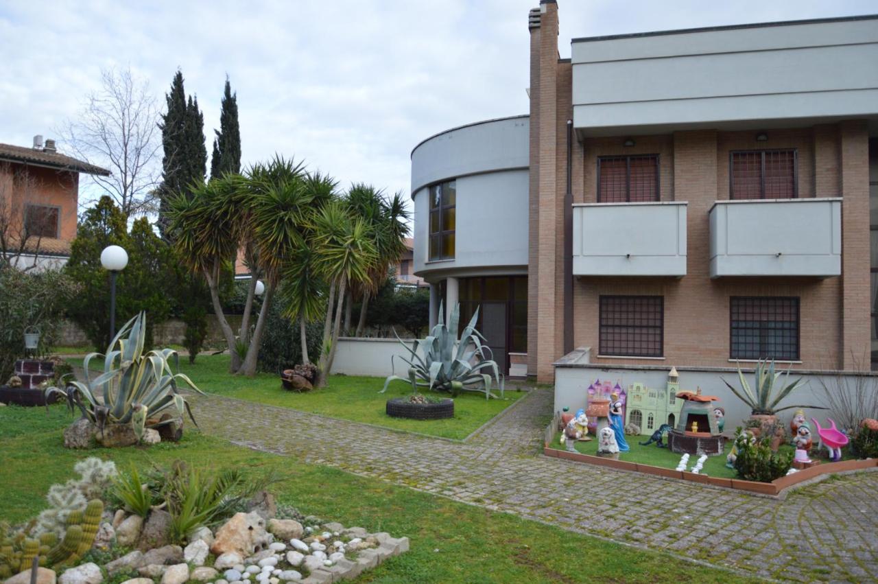 Hotel Domus Achille Fosco à Ciampino Extérieur photo